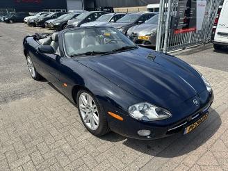škoda osobní automobily Jaguar Xk-8 4.0 V8 Convertible  Automaat 2002/4