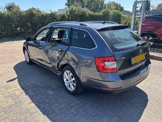 Skoda Octavia 1.0 TSI Automaat NAP picture 4