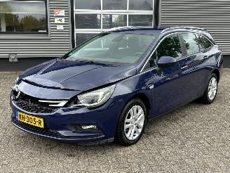 Coche accidentado Opel Astra SPORTS TOURER 1.0 BUSINESS+ 2016/9