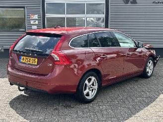 krockskadad bil auto Volvo V-60 1.6 D2 2015/3