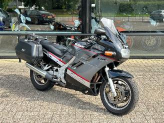 krockskadad bil motor Suzuki GSX 1100 F 1990/3