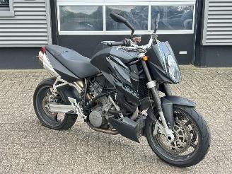 krockskadad bil motor KTM 990 Super Duke  2005/5