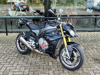 krockskadad bil motor BMW S 1000 R  2017/1