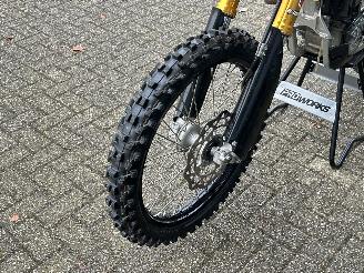 Suzuki RMZ 450  picture 10