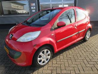 skadebil auto Peugeot 107 1.0-12V XS 5drs 2008/5