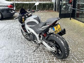 Aprilia Tuono V4 1100 R APRC ABS picture 3