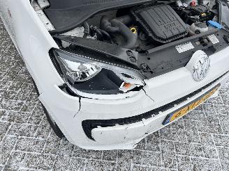 Volkswagen Up! 1.0 move up! Bluemotion picture 23