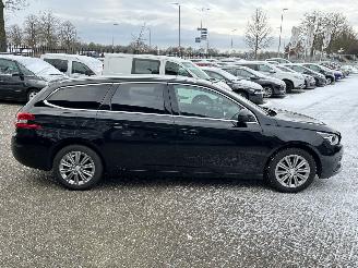 Peugeot 308 SW 1.2 PureTech Blue Lease Premium picture 6