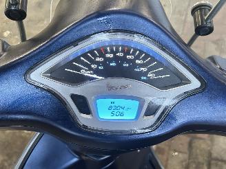 Vespa  Primavera 50 picture 14