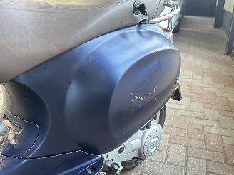 Vespa  Primavera 50 picture 10