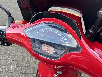 Vespa  Sprint 50 Iget picture 18