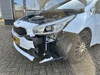 Kia Cee d 1.4 CVVT picture 30