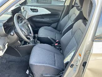 Suzuki Swift 1.2 Select Smart Hybrid picture 10