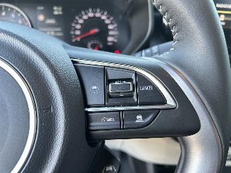 Suzuki Swift 1.2 Select Smart Hybrid picture 16