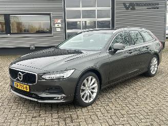 Voiture accidenté Volvo V-90 2.0 T4 Momentum Automaat 2018/5