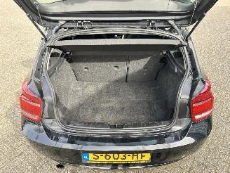 BMW 1-serie 114i 3drs picture 13