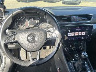 Skoda Superb Combi 2.0 TDI Style Business picture 17