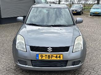Suzuki Swift 1.3 GLS picture 8