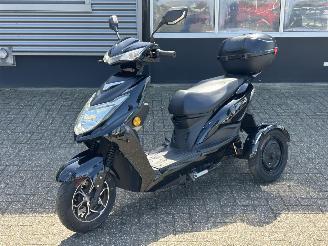 škoda koloběžky Overige  Retelli Conforto Elektrische Driewieler 2024/10