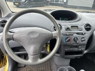 Toyota Yaris 1.0-16V VVT-i Terra picture 14