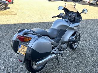 Honda  NT 650 Deauville picture 5