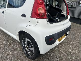 Peugeot 107 1.0-12V XR 5drs picture 19