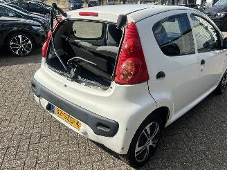Peugeot 107 1.0-12V XR 5drs picture 17