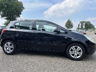Opel Corsa 1.4-16V Enjoy picture 24