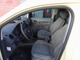 Volkswagen Caddy 2.0 SDI rijdbare schade picture 7