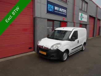 Vaurioauto  passenger cars Opel Combo 1.3 CDTi L1H1 ecoFLEX airco uitvoering met achterklep 2013/3