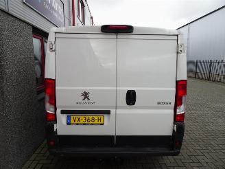 Peugeot Boxer 330 2.2 HDI L2H1 XT 3 zits airco picture 13