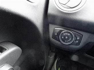 Ford Transit Courier 1.5 TDCI Ambiente AIRCO RIJDBARE SCHADE picture 24