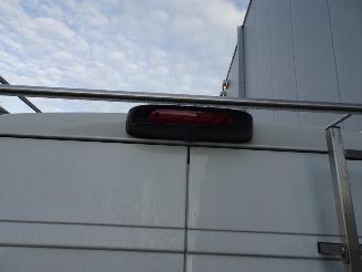 Peugeot Boxer 335 2.2 BlueHDi 140 L2H2 Premium LET OP 1 E VERSNELING STUK WEL GEWOON RIJDBAAR !!!!!! picture 29