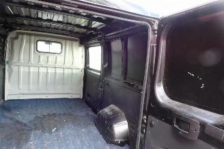 Peugeot Boxer 330 2.2 BlueHDi 120 L2H1 Premium airco picture 22
