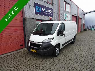 voitures fourgonnettes/vécules utilitaires Peugeot Boxer 330 2.2 HDI L2H1 XT 3 zits airco 2016/6