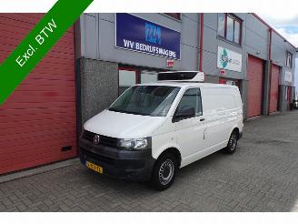 begagnad bil bedrijf Volkswagen Transporter 2.0 TDI L1H1 T800 carrier gescheiden compartimenten 2014/1