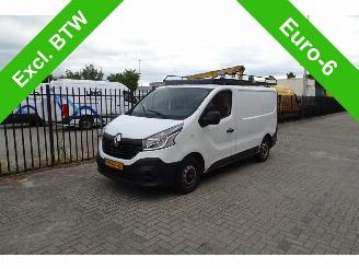 damaged commercial vehicles Renault Trafic 1.6 dCi T27 L1H1 Comfort 3 zits airco 2017/9