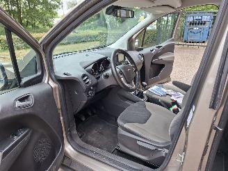 Ford Tourneo Courier  picture 7