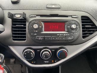 Kia Picanto 1.0 CVVT BusinessLine  AIRCO Hatchback 3-dr. picture 26