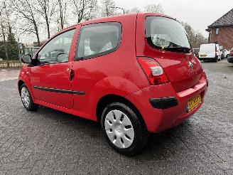 Renault Twingo 1.2 Authentique  AIRCO Hatchback 3-dr. picture 3