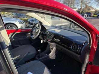 Volkswagen Up! 1.0 move up! BlueMotion picture 10