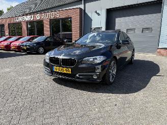 Voiture accidenté BMW 5-serie 520i Last Minute Edition (Sedan 4-dr.) 2014/8