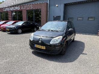 krockskadad bil auto Renault Twingo 1.2 Authentique (Hatchback 3-dr.) 2008/12