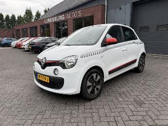 damaged passenger cars Renault Twingo 1.0 SCe Collection (Hatchback 5-dr.) 2017/2