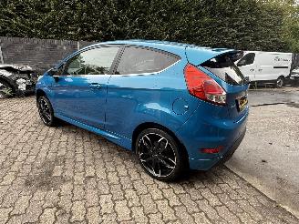 uszkodzony samochody osobowe Ford Fiesta 1.0 EcoBoost Titanium (Hatchback 3-dr.) 2013/10