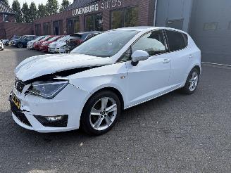 damaged passenger cars Seat Ibiza 1.0 EcoTSI FR Connect (Hatchback 5-dr.) 2015/11