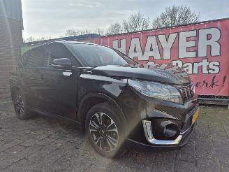 uszkodzony samochody osobowe Suzuki Vitara 1.4 Boosterjet style smart hybrid 2022/1