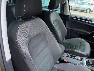 Volkswagen Golf R-Line Pano  AUTOMAAT 81KW picture 15