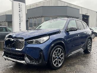 BMW iX1 xDrive30 306PK Launch Edition 67 kWh picture 1