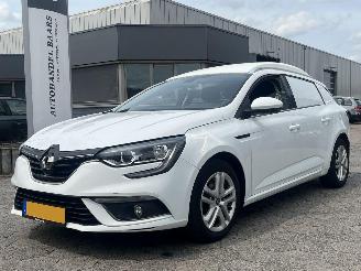 Vaurioauto  commercial vehicles Renault Megane 1.5 116PK 2019/6